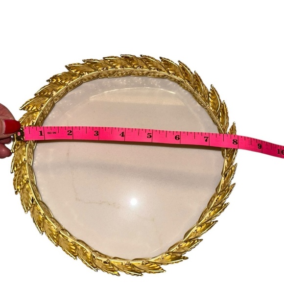 Elegant Caesar Laurel Leaf Gold Crown Costume Accessory for Halloween 👻 - Picture 7 of 13